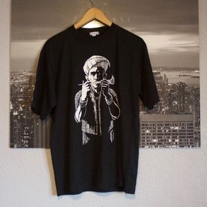 BLACK T-SHIRT